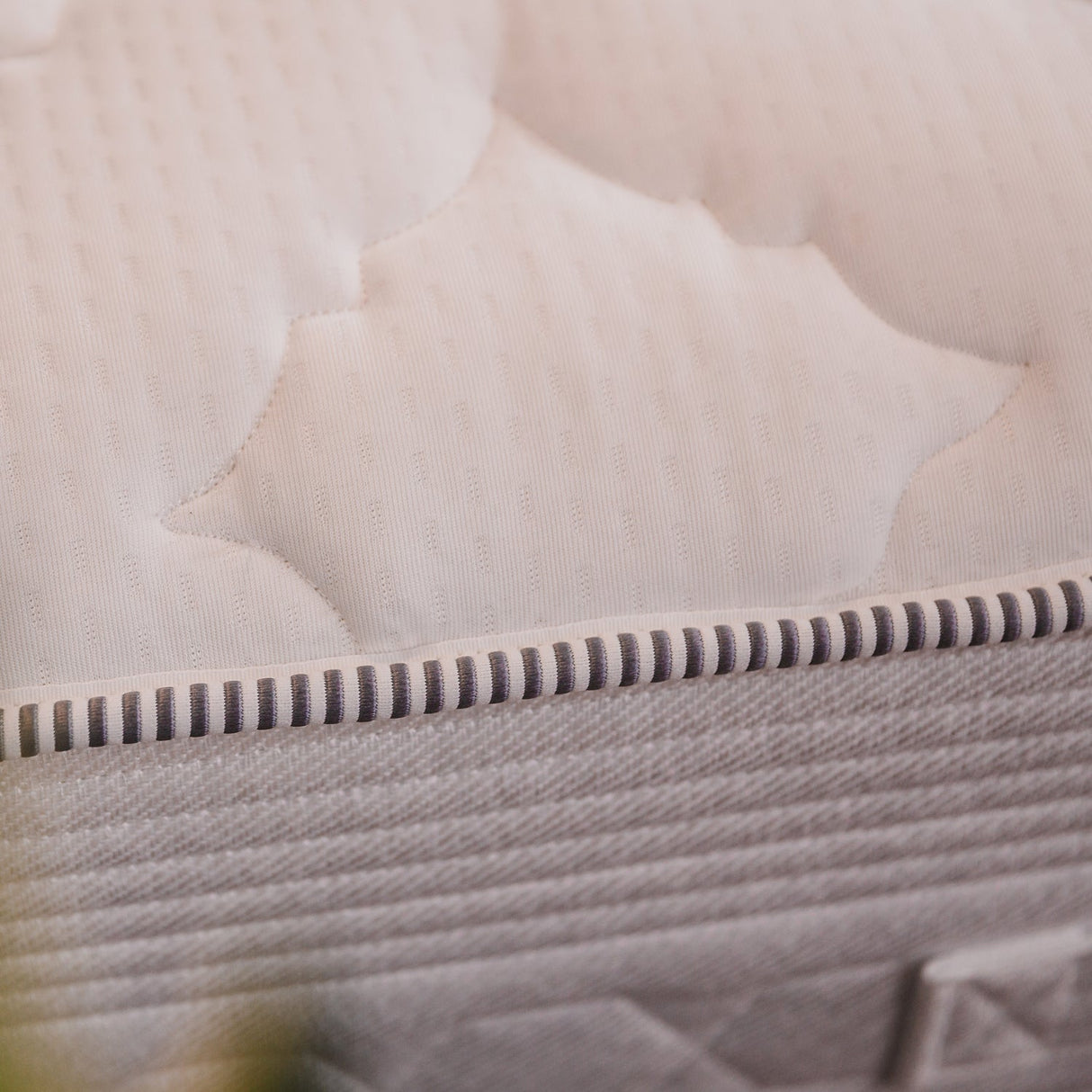 Sophia Briar-Rose Clemence 1000 Pocket Sprung Memory Foam Luxury Hotel Divan Bed Set