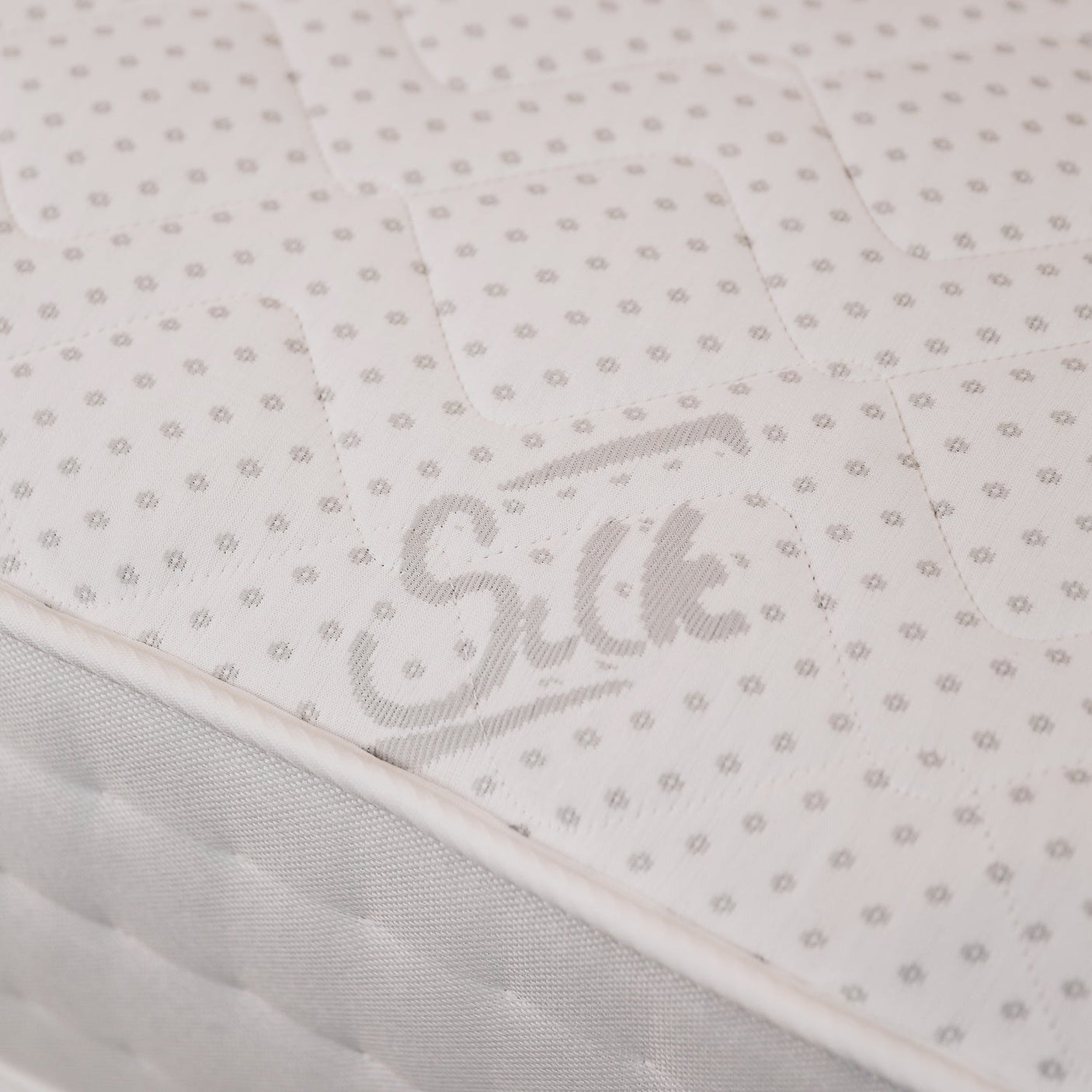 Sophia Briar-Rose Dual Season Climate Control 1000 Pocket Sprung iGel Hotel Divan Bed Set