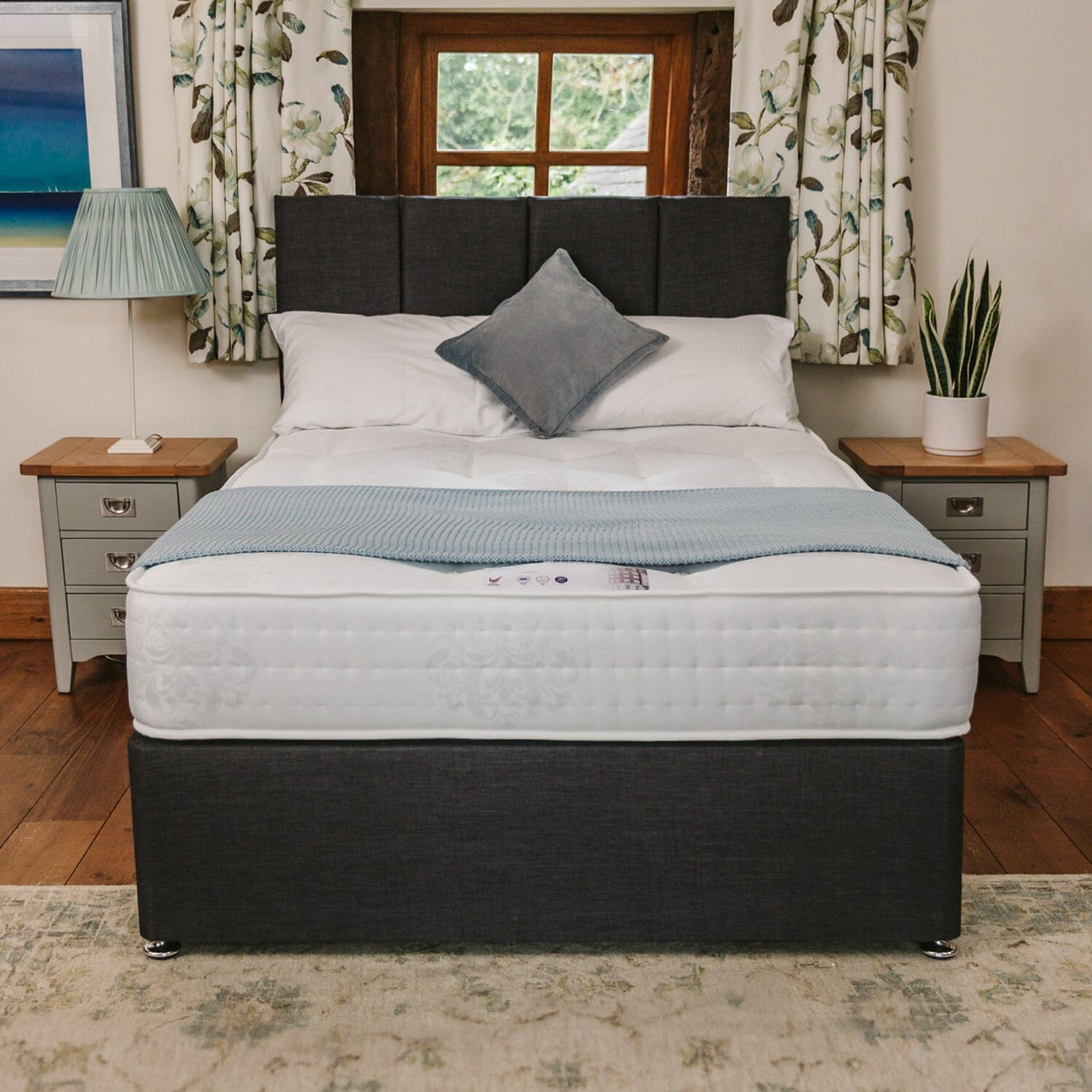 Knightsbridge Deluxe 1000 Pocket Sprung Divan Bed Set Divan Bed Set Divan Base Direct