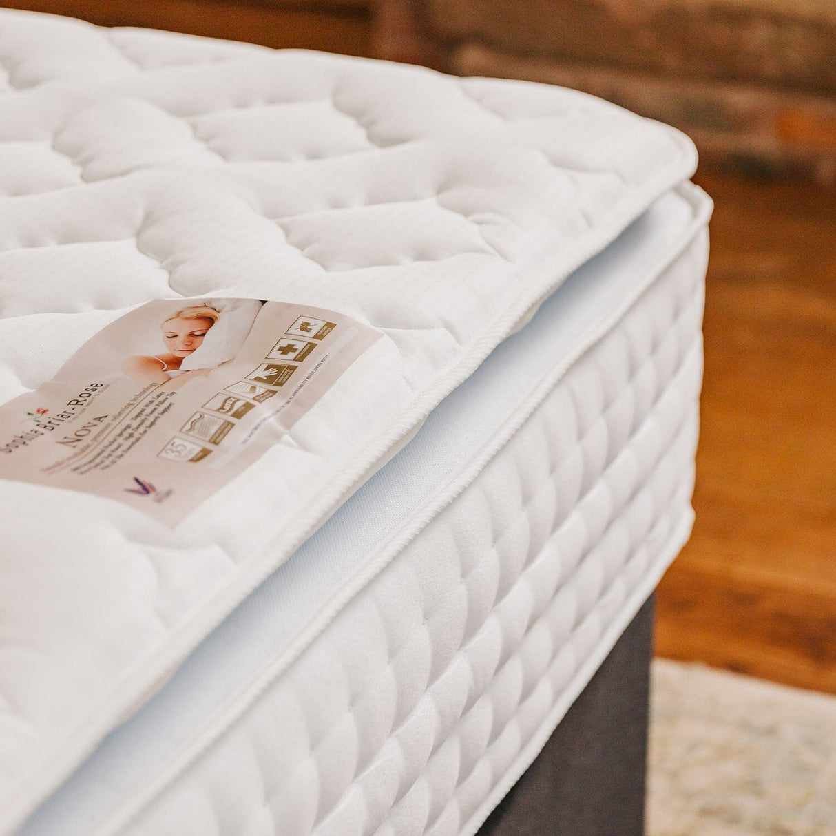 Nova 1000 Pocket Sprung Natural Fillings Pillow Top Memory Foam Cushioned Mattress Mattress Divan Base Direct