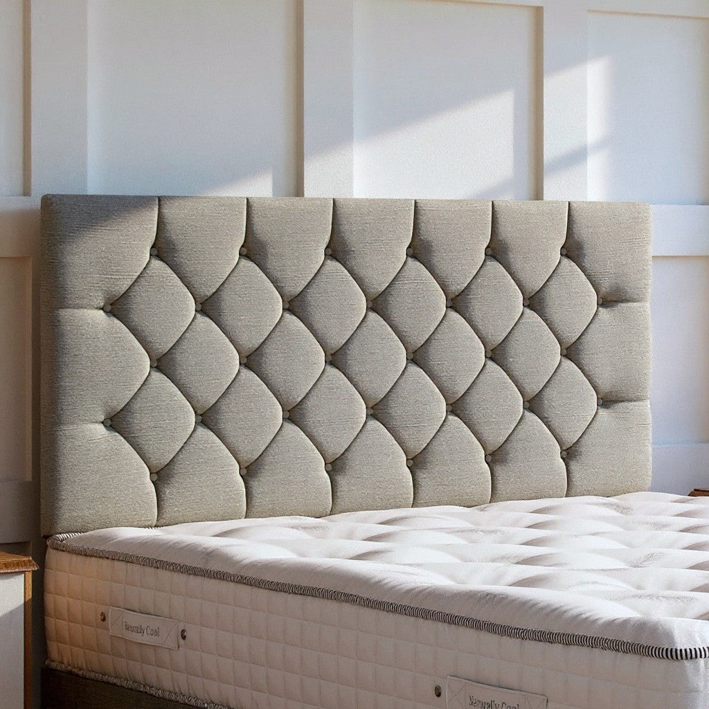 Chesterfield Ottoman Bed Set with Strutted Headboard
