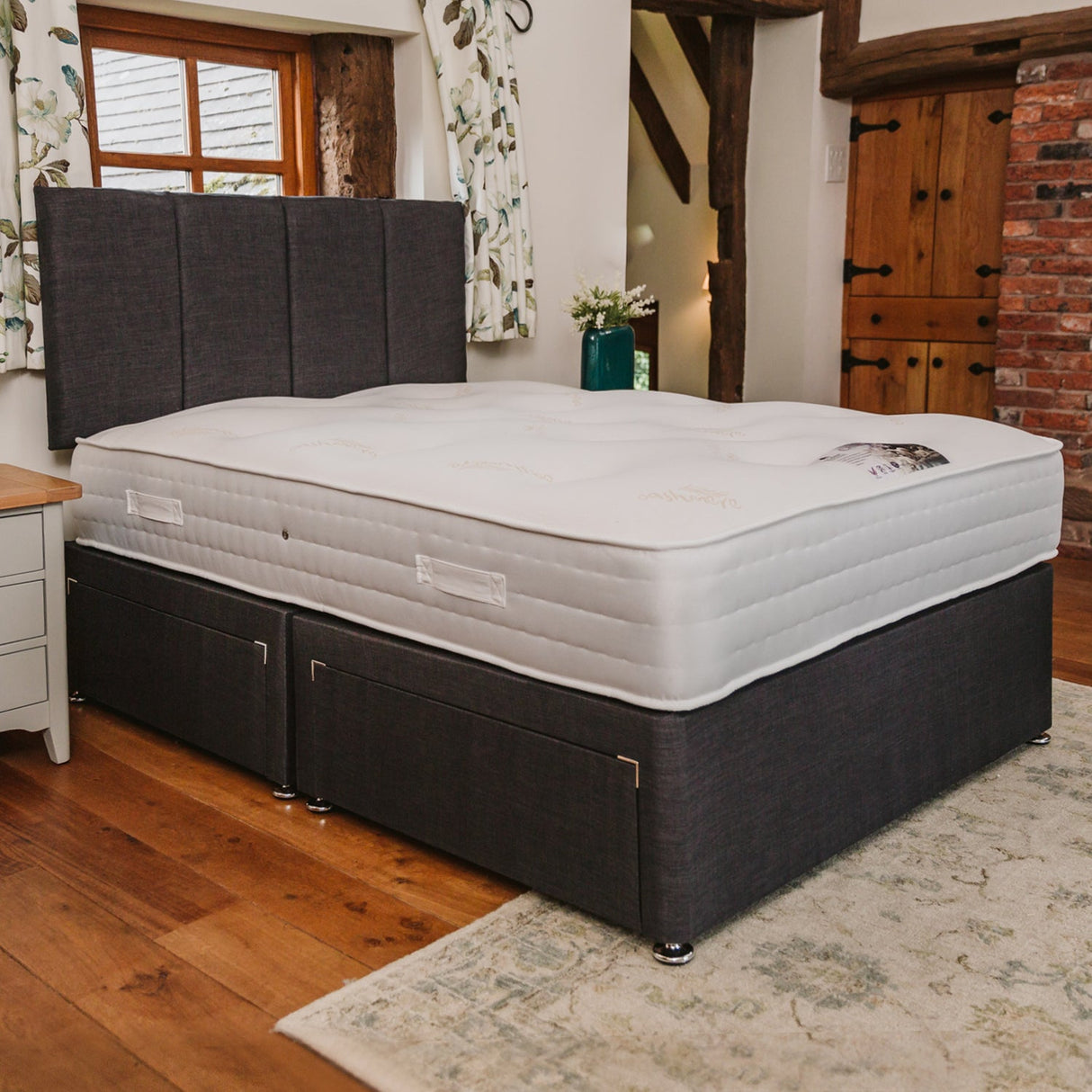 Cashmere Wool 1000 Pocket Sprung Hotel Divan Bed Set