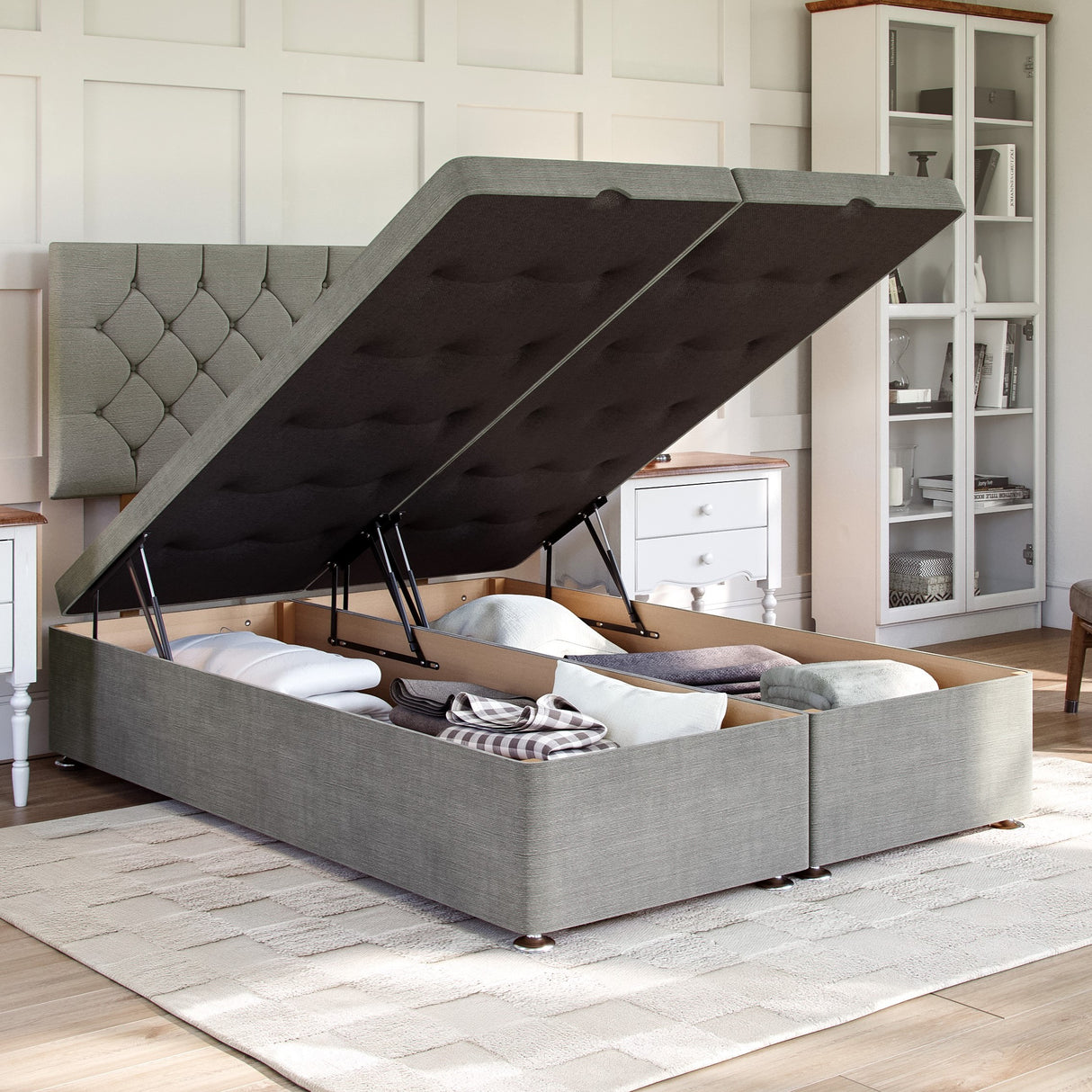 Chesterfield Ottoman Bed Set with Strutted Headboard