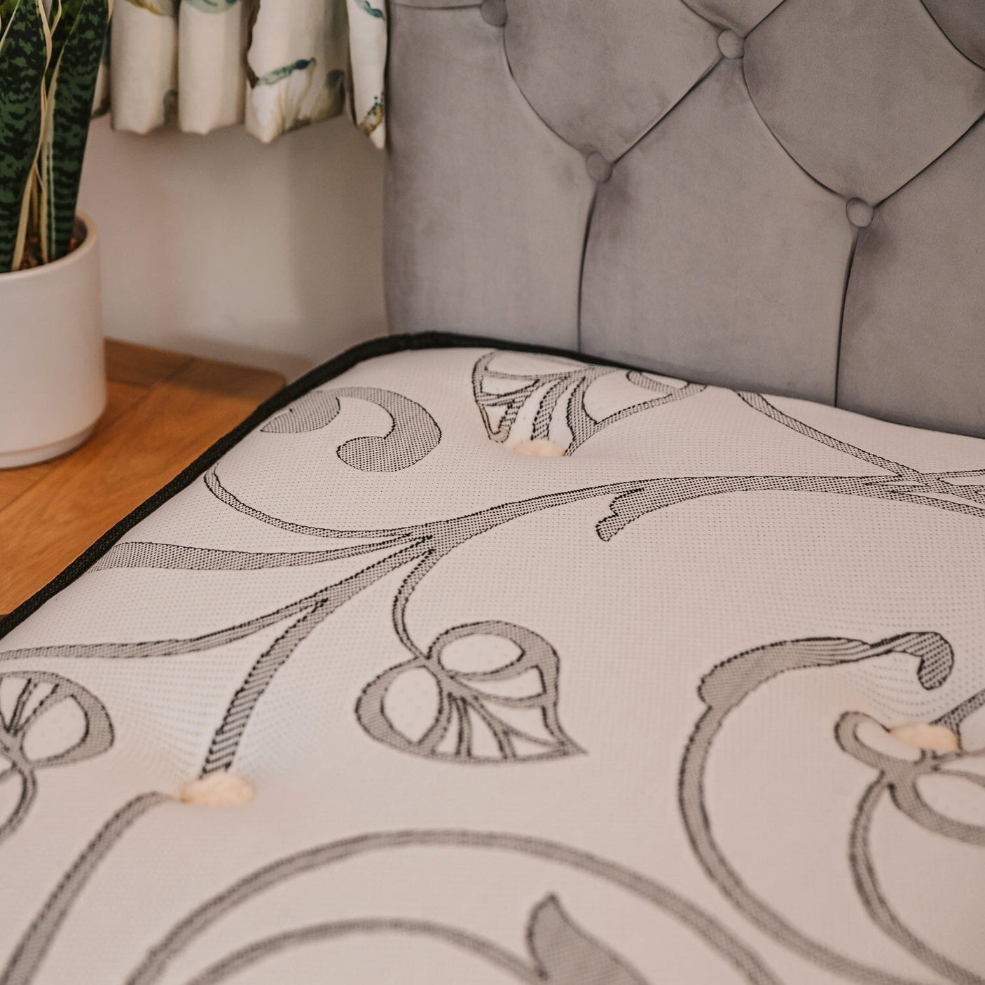 Chelsea 1000 Pocket Sprung Luxury Divan Bed Set Divan Bed Set Divan Base Direct 